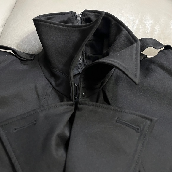 NWT - Izzue Women’s Double Breasted Short Trench Coat - Size L - Picture 6 of 11